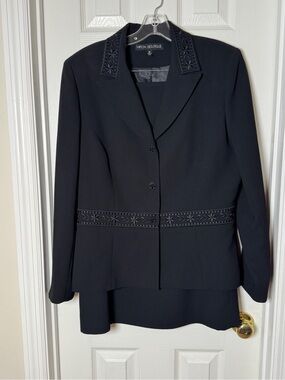 Nipon Boutique Black Embroidered Waist and Collar Blazer w/matching skirt Sz 12
